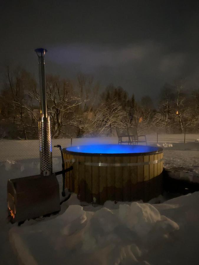 Agroturystyka U Podnoza Gory Cergowej ドゥクラ エクステリア 写真