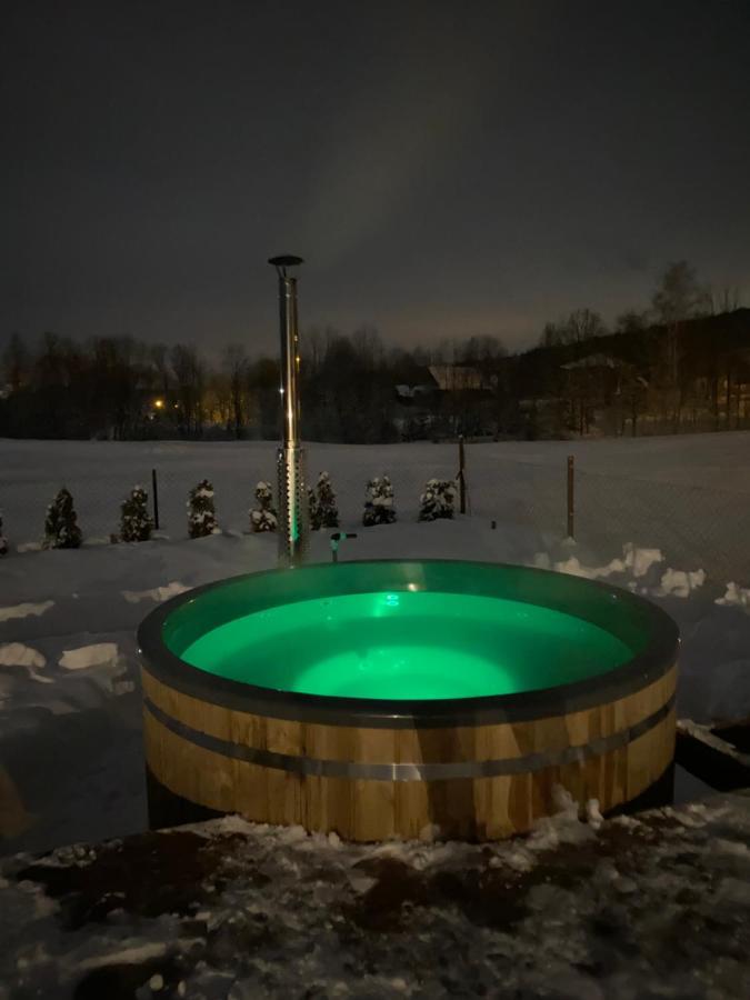 Agroturystyka U Podnoza Gory Cergowej ドゥクラ エクステリア 写真